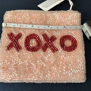 Beaded Pouch 
4.5 in x 5 in (11 cm x 12 cm)